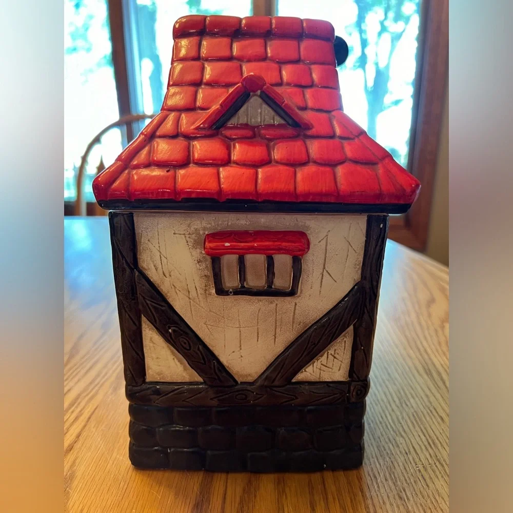 Vintage Cottage Home Cookie Jar